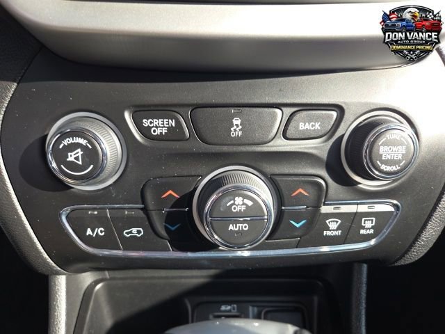 Used 2018 Jeep Cherokee Limited FWD image 18