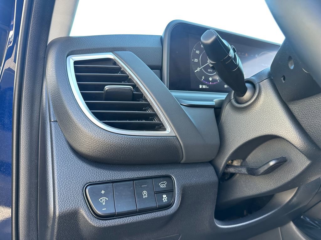 Used 2025 Kia Seltos EX AWD/4WD image 13