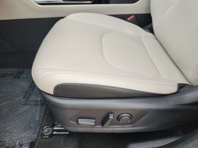 Used 2025 Kia Sportage EX FWD image 26