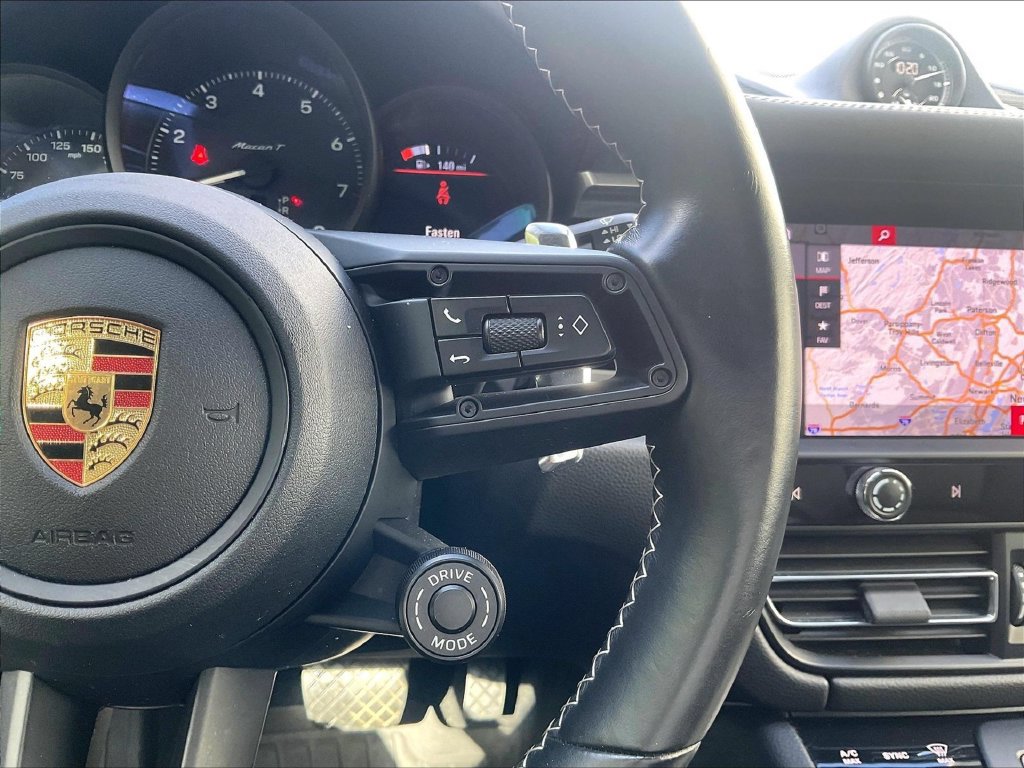 Certified 2023 Porsche Macan Turbo AWD/4WD image 24