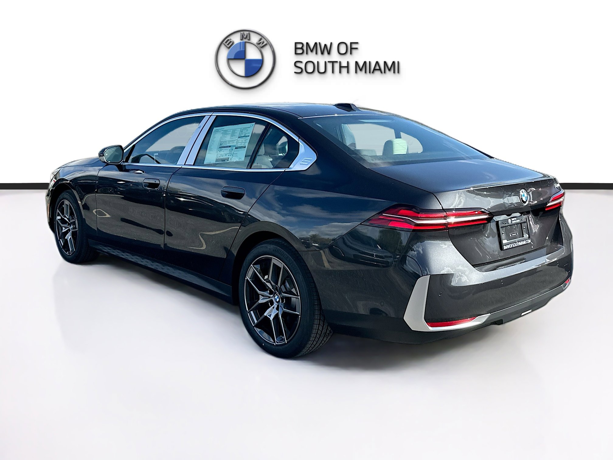 New 2026 BMW 530i w/ Premium Package image 4