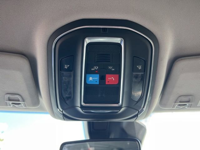 Used 2023 Jeep Grand Cherokee L Laredo image 24