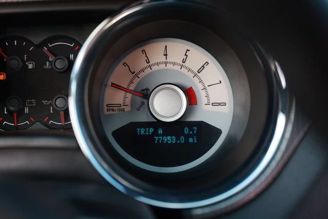 Used 2010 Ford Mustang GT Premium RWD image 32