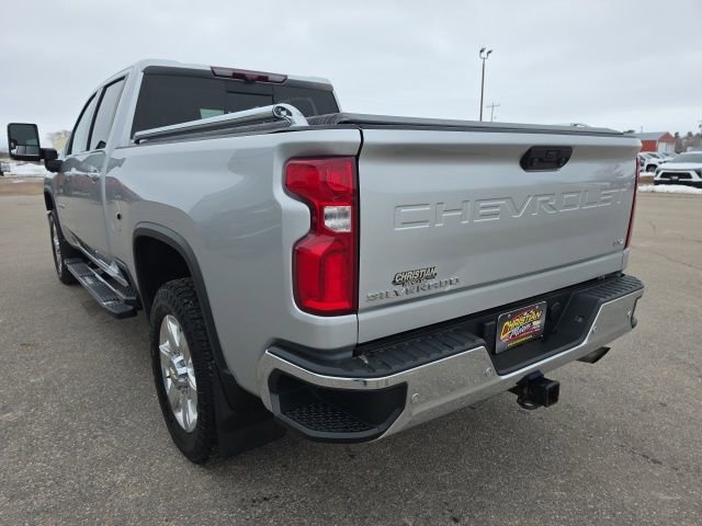 Used 2021 Chevrolet Silverado 2500 LTZ w/ LTZ Premium Package image 3