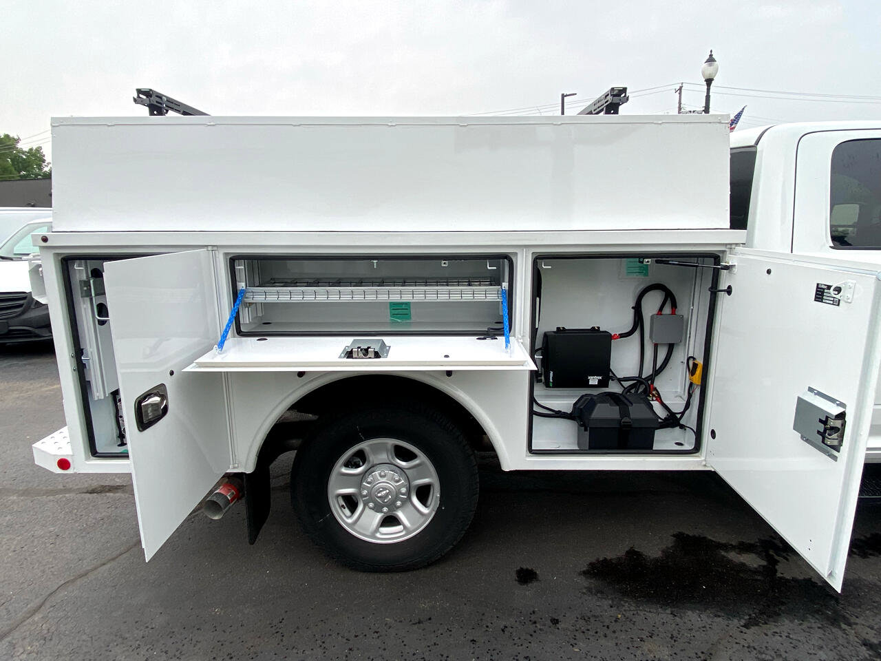 Used 2024 RAM 3500 Tradesman w/ Safety Group image 5