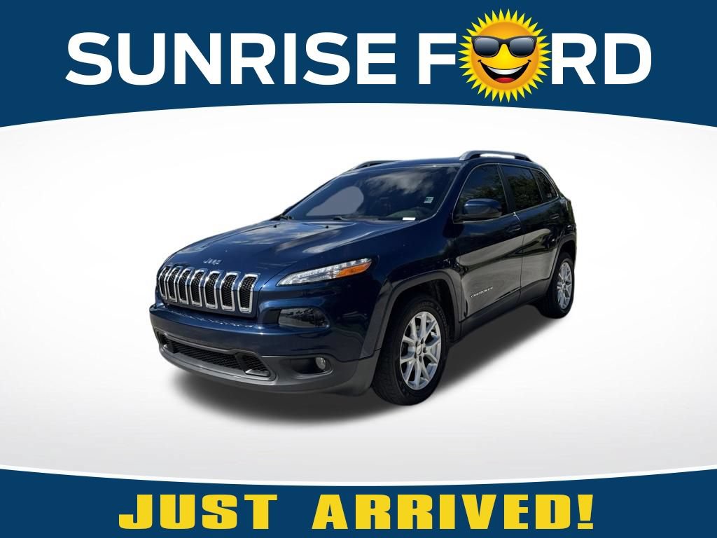 Used 2018 Jeep Cherokee Latitude FWD image 1