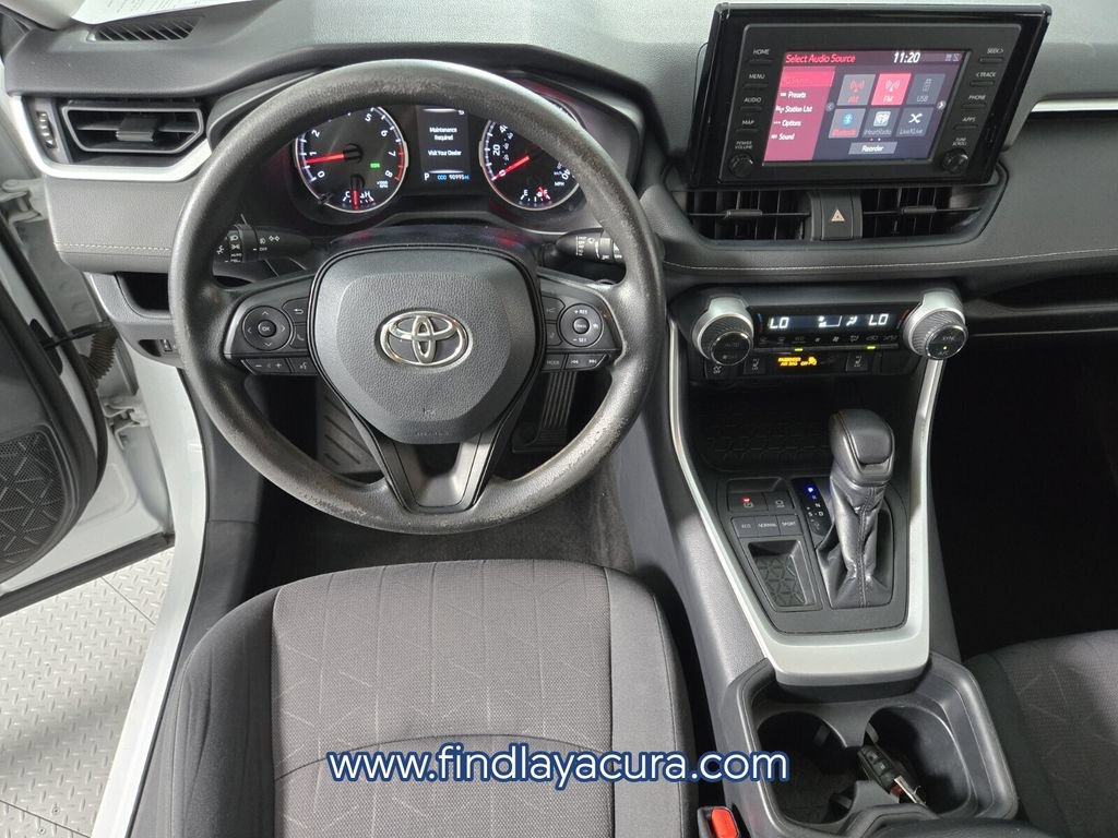 Used 2019 Toyota RAV4 XLE w/ Convenience Package FWD image 15