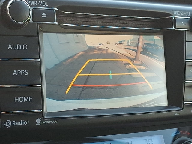 Used 2018 Toyota RAV4 XLE AWD/4WD image 18
