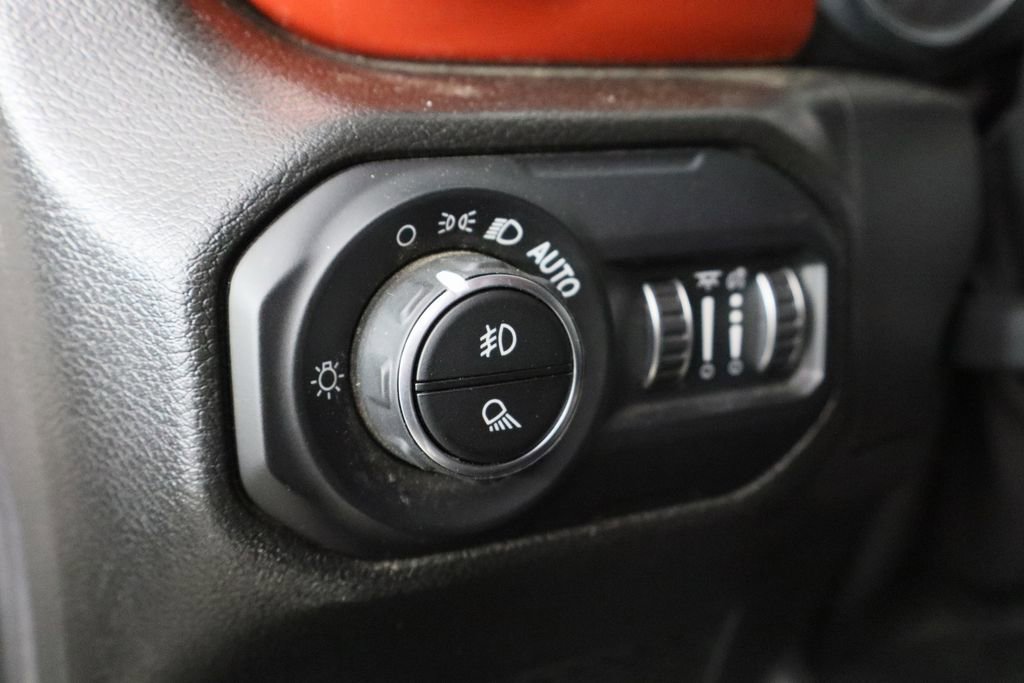 Used 2022 Jeep Gladiator Rubicon w/ Cold Weather Group image 23