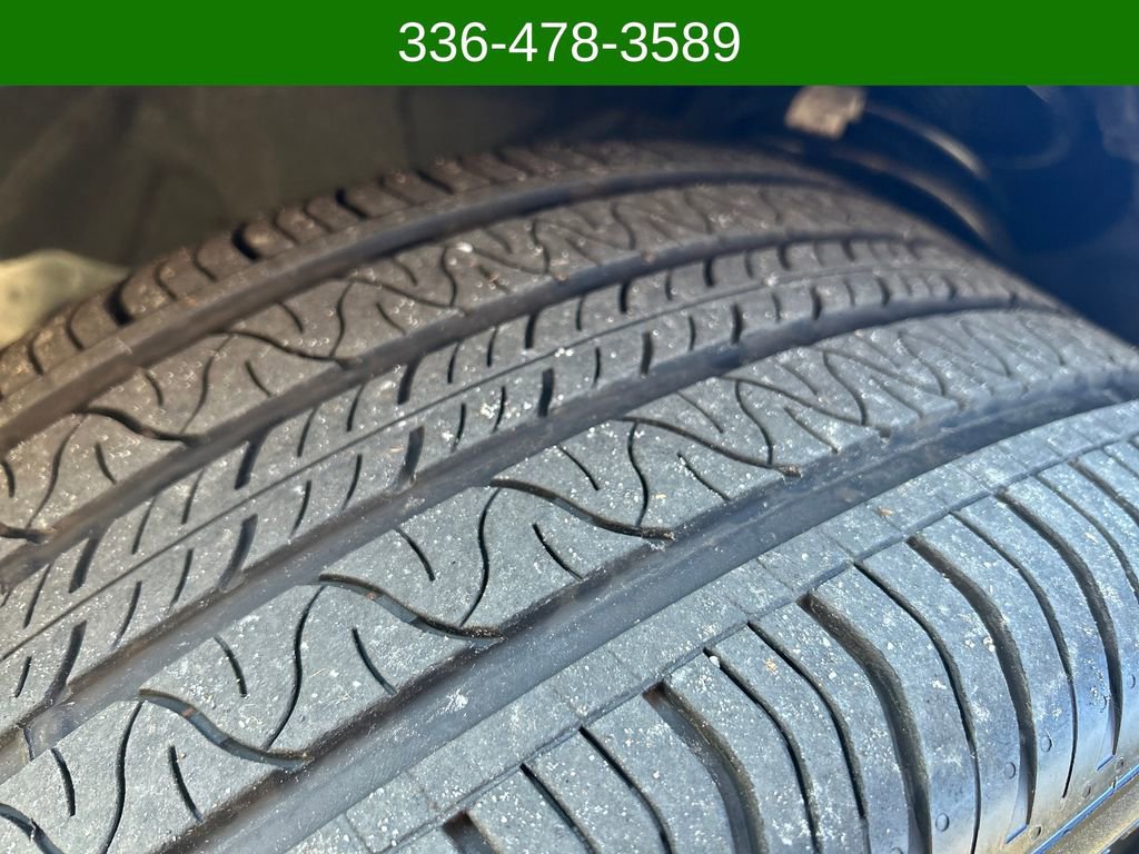 Used 2024 Ford Mustang EcoBoost image 27