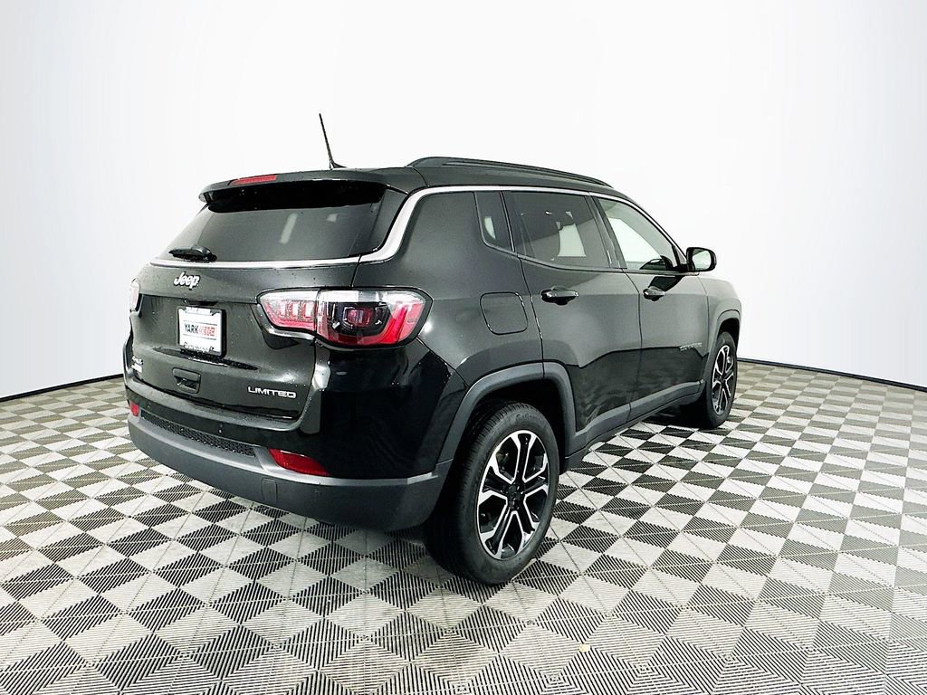 Used 2024 Jeep Compass Limited AWD/4WD image 11