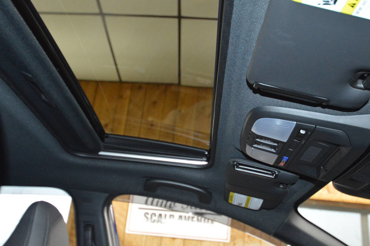 Used 2025 Subaru Crosstrek 2.5i Sport w/ Crosstrek Mirror Package image 10