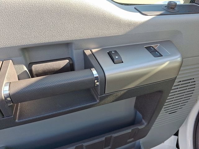 Used 2023 Ford F650 2WD Regular Cab Super Duty image 11