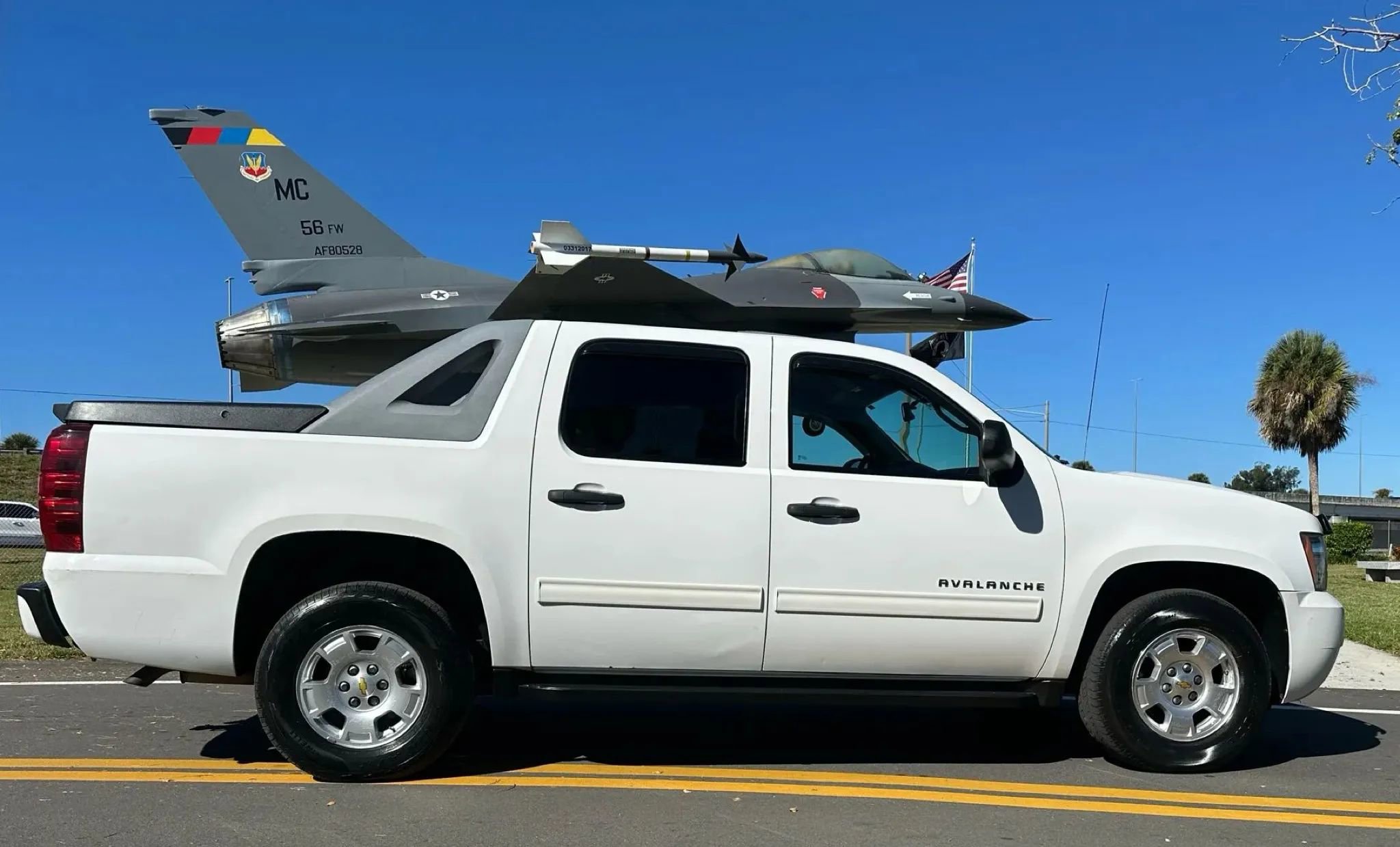 Used 2010 Chevrolet Avalanche LS