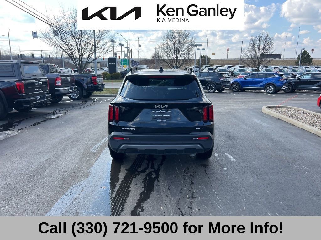 Certified 2023 Kia Sorento X-Line EX image 13