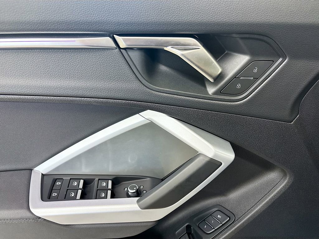 Used 2025 Audi Q3 2.0T Premium Plus image 21