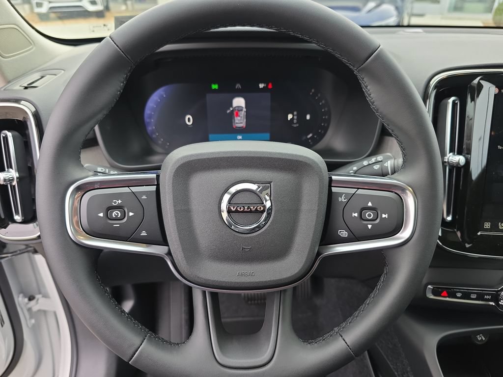 Certified 2026 Volvo XC40 B5 Plus w/ Protection Package Premier AWD/4WD image 13