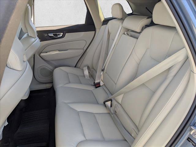 Used 2023 Volvo XC60 B5 Core w/ Climate Package image 19