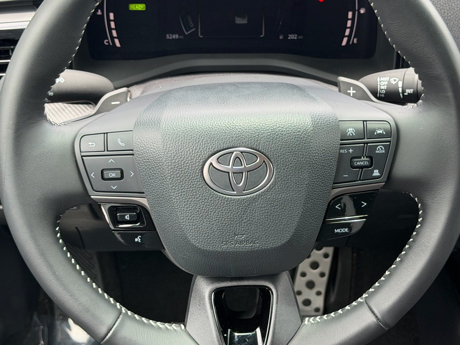 Used 2026 Toyota Camry SE FWD image 14