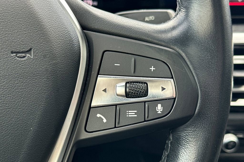 Used 2023 BMW i4 eDrive35 image 27