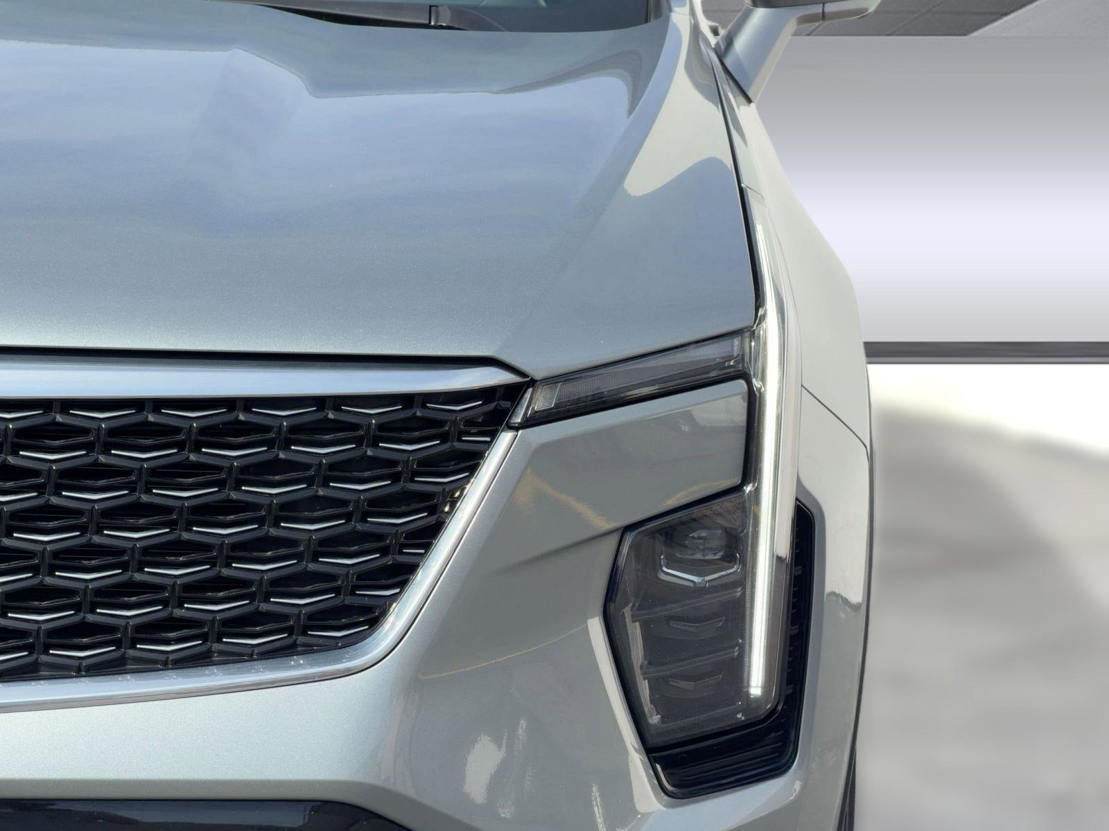 Certified 2025 Cadillac XT4 Premium Luxury image 9