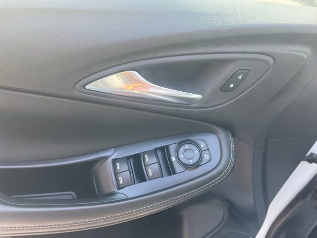 Used 2024 Buick Encore GX Sport Touring w/ Comfort Package image 18