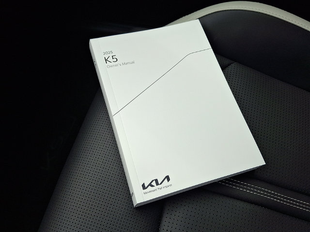 Used 2025 Kia K5 GT-Line w/ GT-Line Premium Package FWD image 33