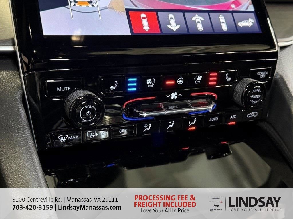 New 2025 Jeep Grand Cherokee L Limited w/ Luxury Tech Group II image 25