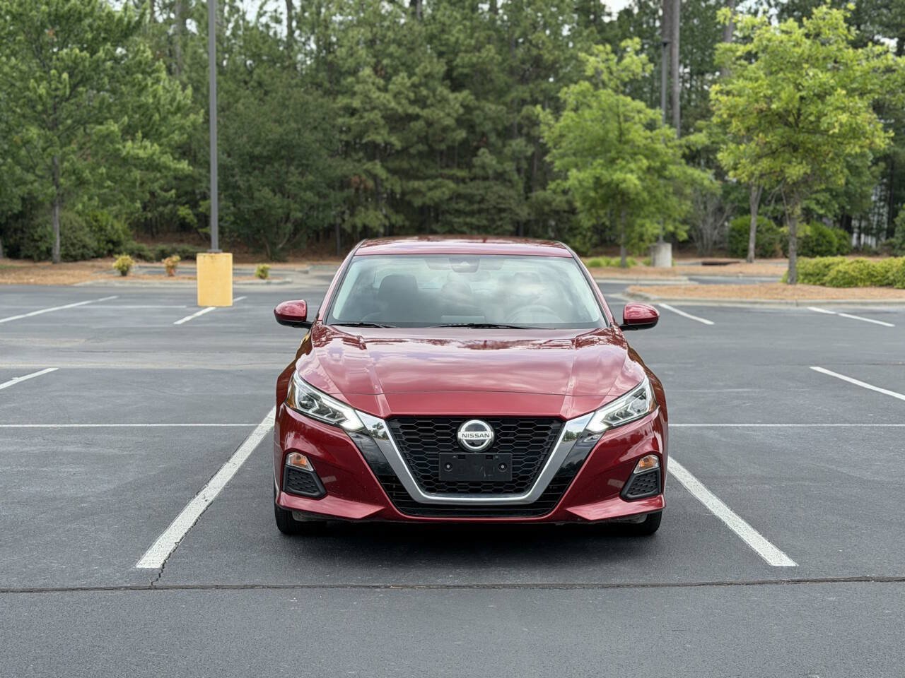 Used 2021 Nissan Altima 2.5 SV FWD image 2