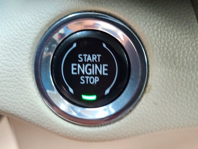 Used 2021 Buick Envision Avenir w/ Technology Package II AWD/4WD image 18