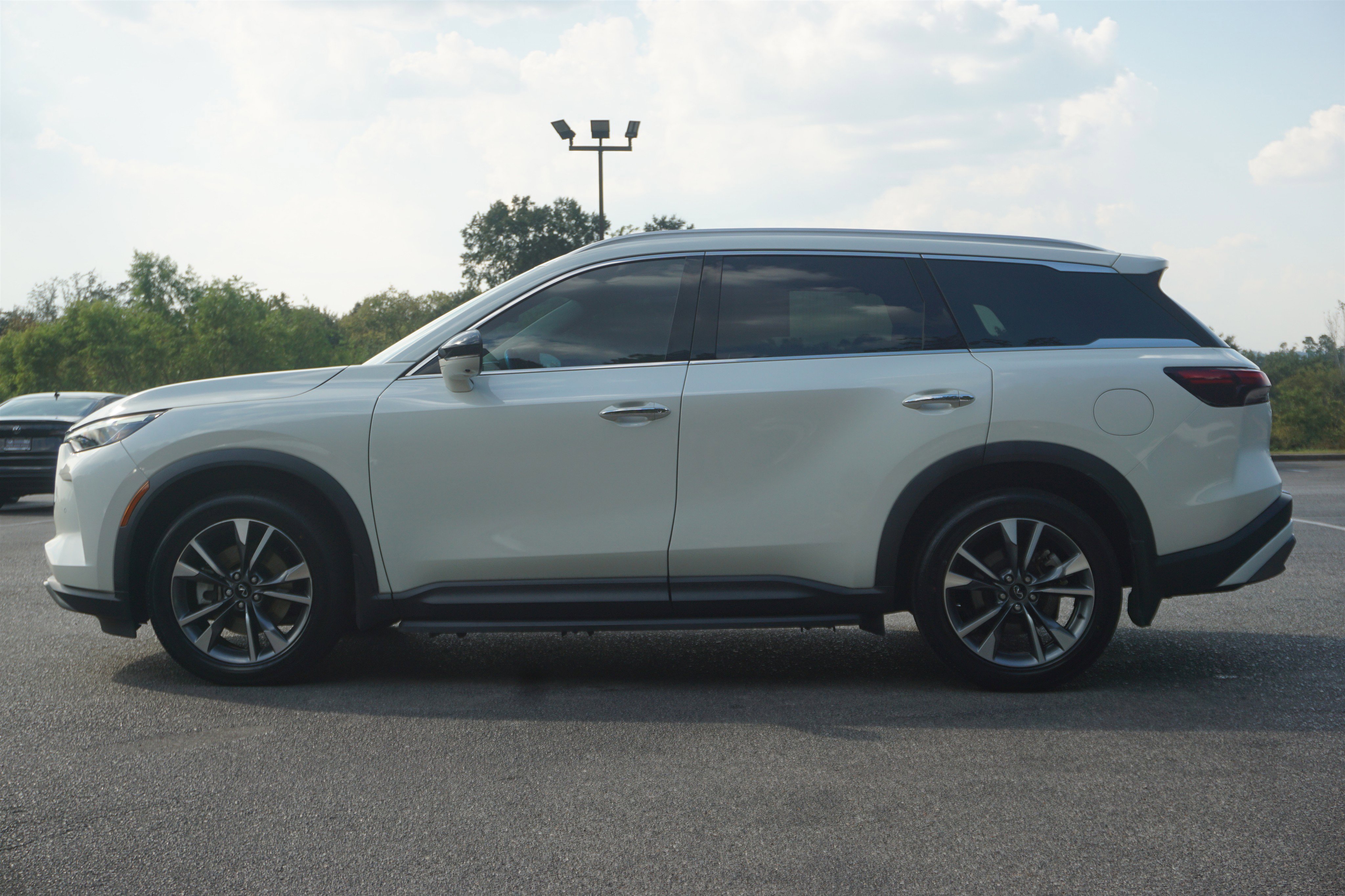 Used 2022 INFINITI QX60 Luxe w/ Vision Package image 6