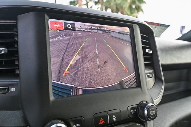 Used 2024 RAM 2500 Tradesman w/ Chrome Appearance Group image 25