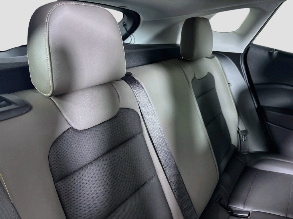 Certified 2026 Chevrolet Trax ACTIV w/ Sunroof Package FWD image 29