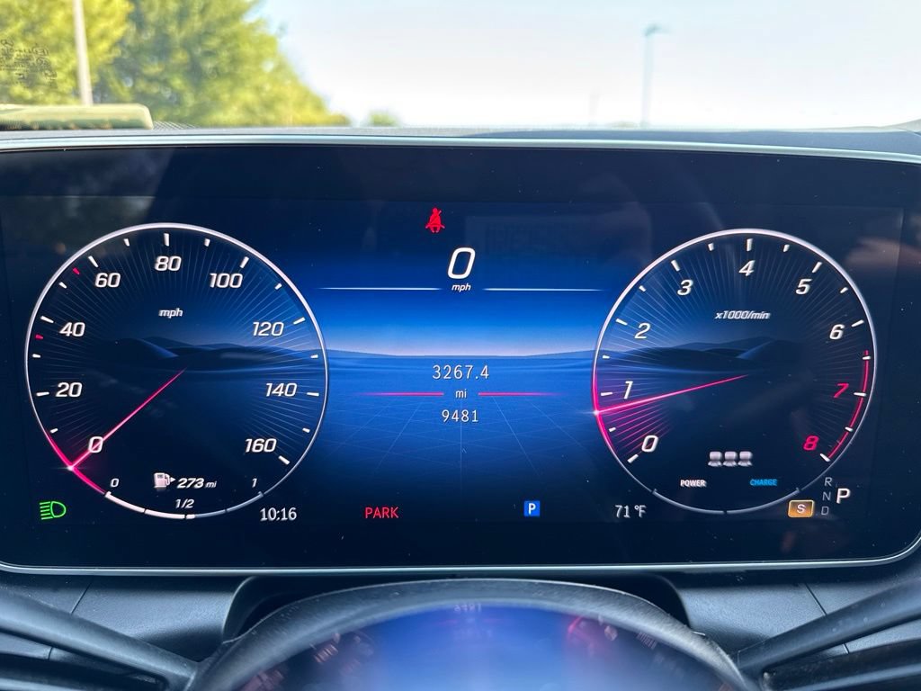 Used 2025 Mercedes-Benz GLC 300 4MATIC image 7