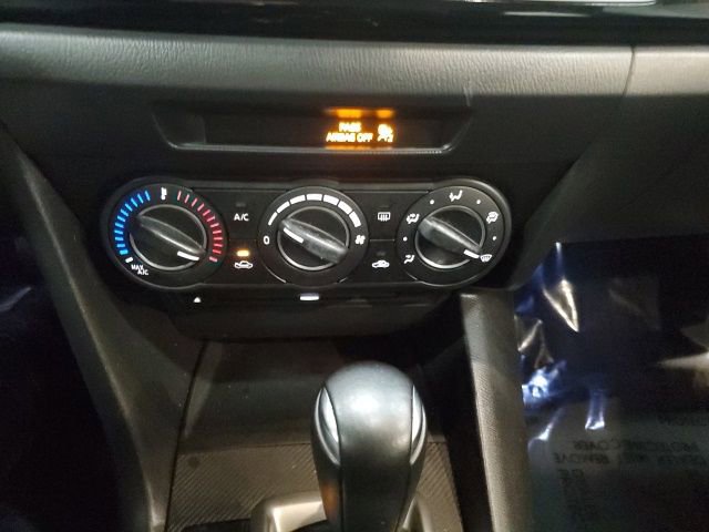 Used 2014 MAZDA MAZDA3 i Touring image 19