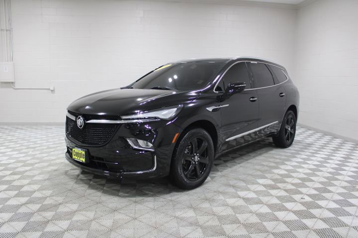 Used 2024 Buick Enclave Essence w/ Experience Buick Package FWD image 8