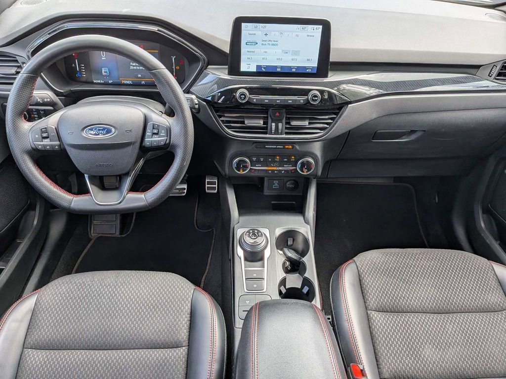 Used 2023 Ford Escape ST-Line w/ Cold Weather Package image 15