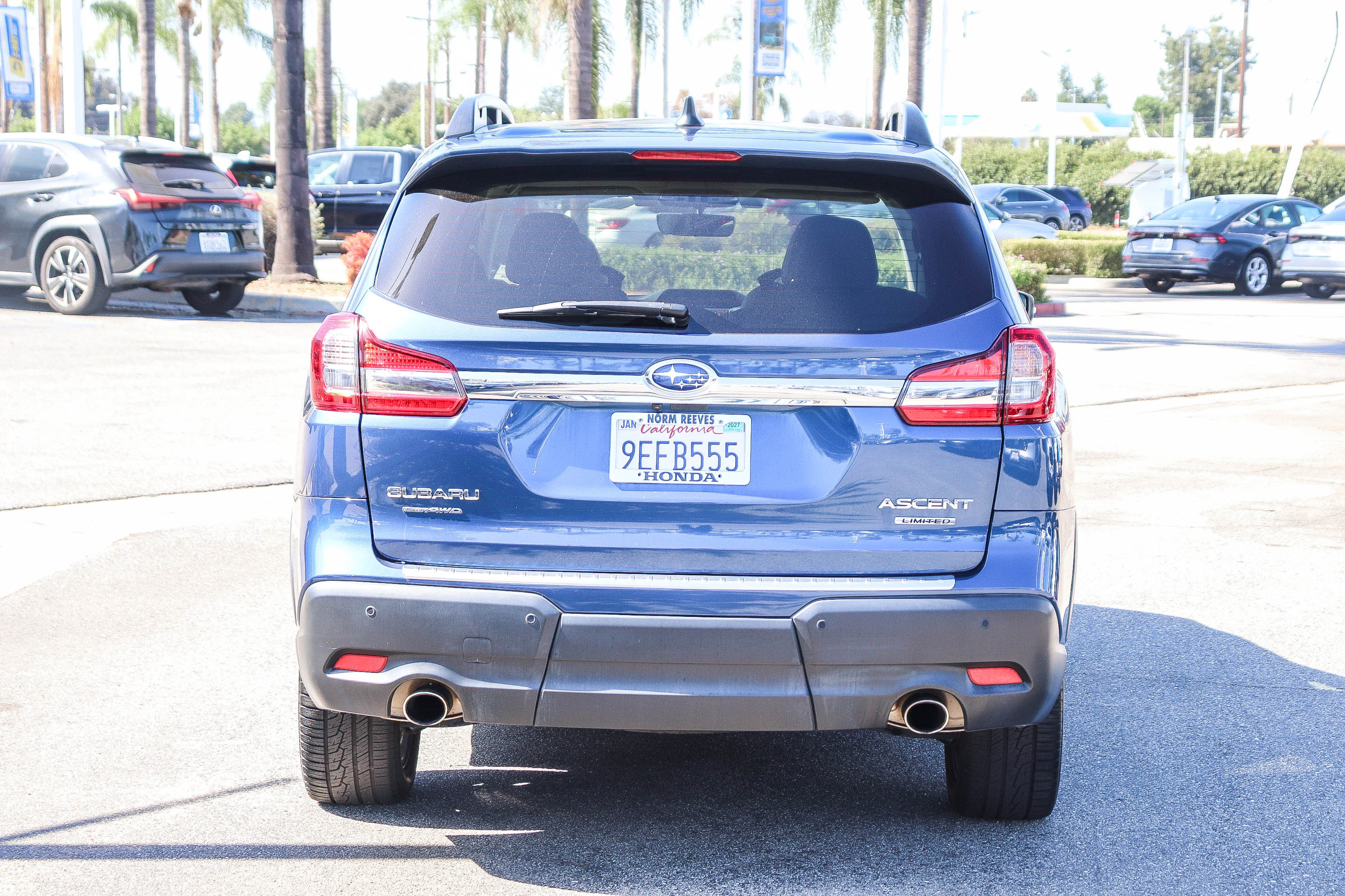 Used 2022 Subaru Ascent Limited w/ Technology Package AWD/4WD image 12