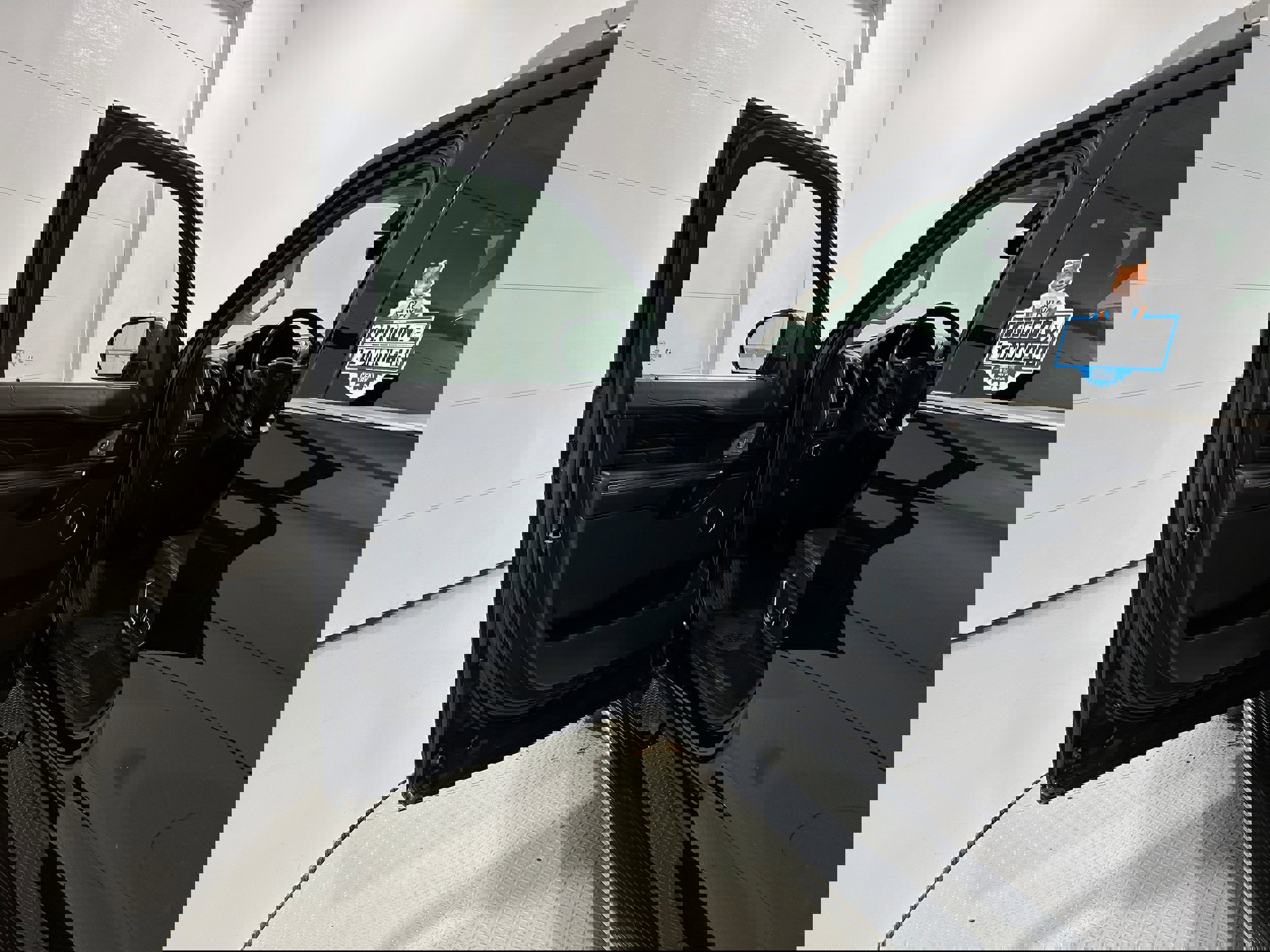 Used 2021 Ford Expedition Platinum image 25