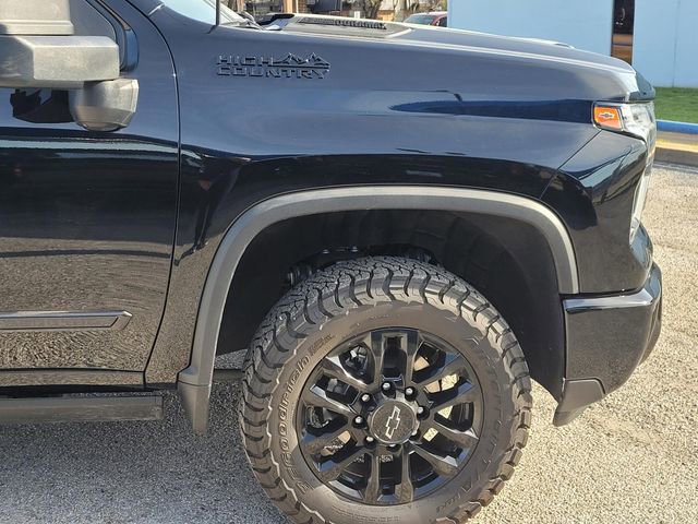 Used 2025 Chevrolet Silverado 2500 High Country w/ Midnight Edition image 7