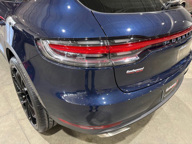 Used 2021 Porsche Macan w/ Premium Package image 45