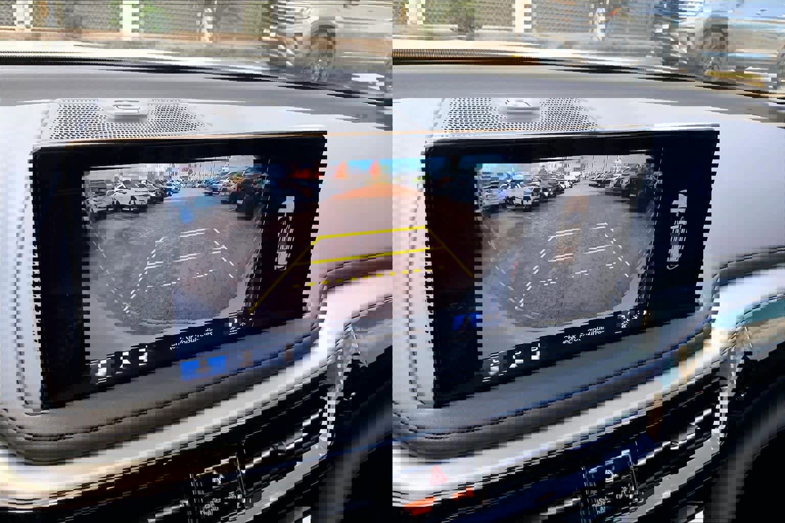 Certified 2025 Acura MDX SH-AWD w/ Technology Package image 25