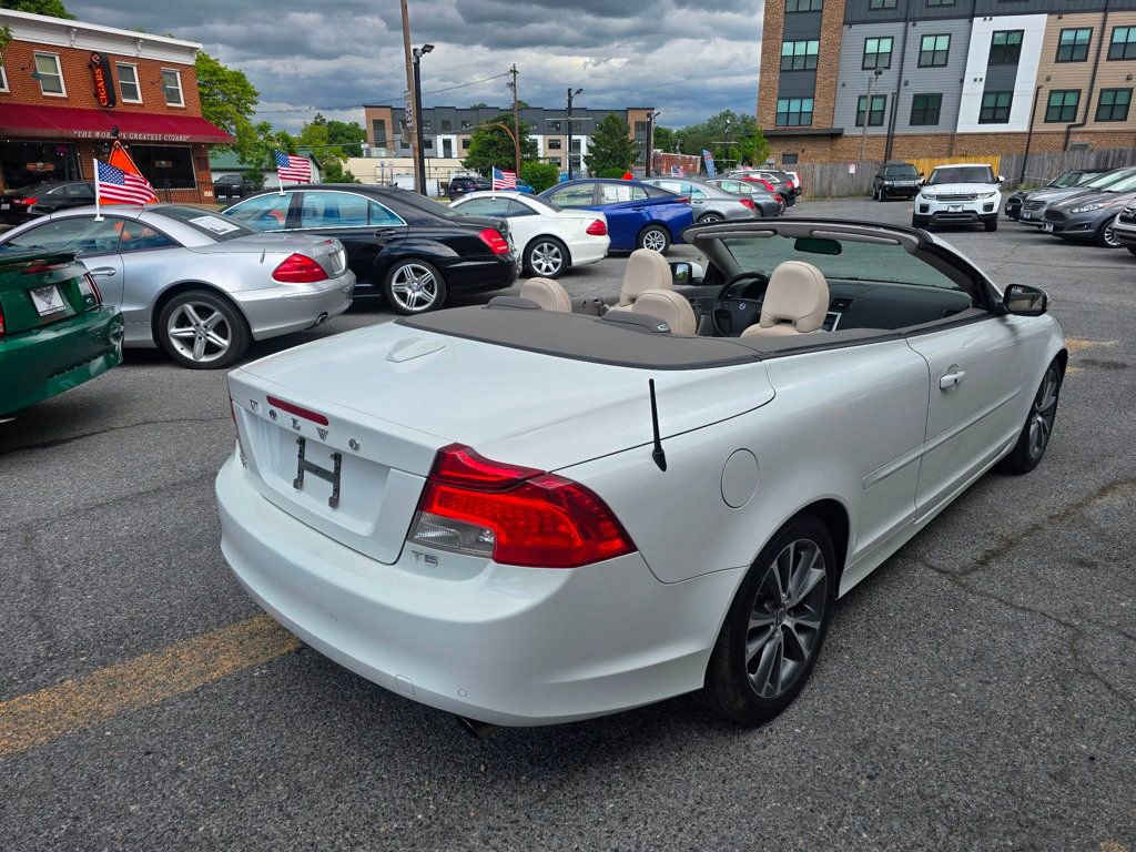 Used 2011 Volvo C70 T5 w/ Convenience Pkg FWD image 11