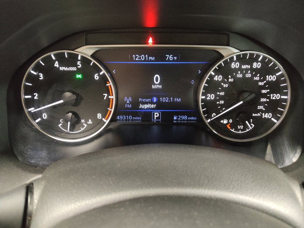 Used 2024 Nissan Altima 2.5 SV image 23