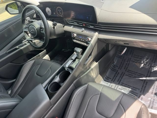 Used 2023 Hyundai Elantra Limited FWD image 29