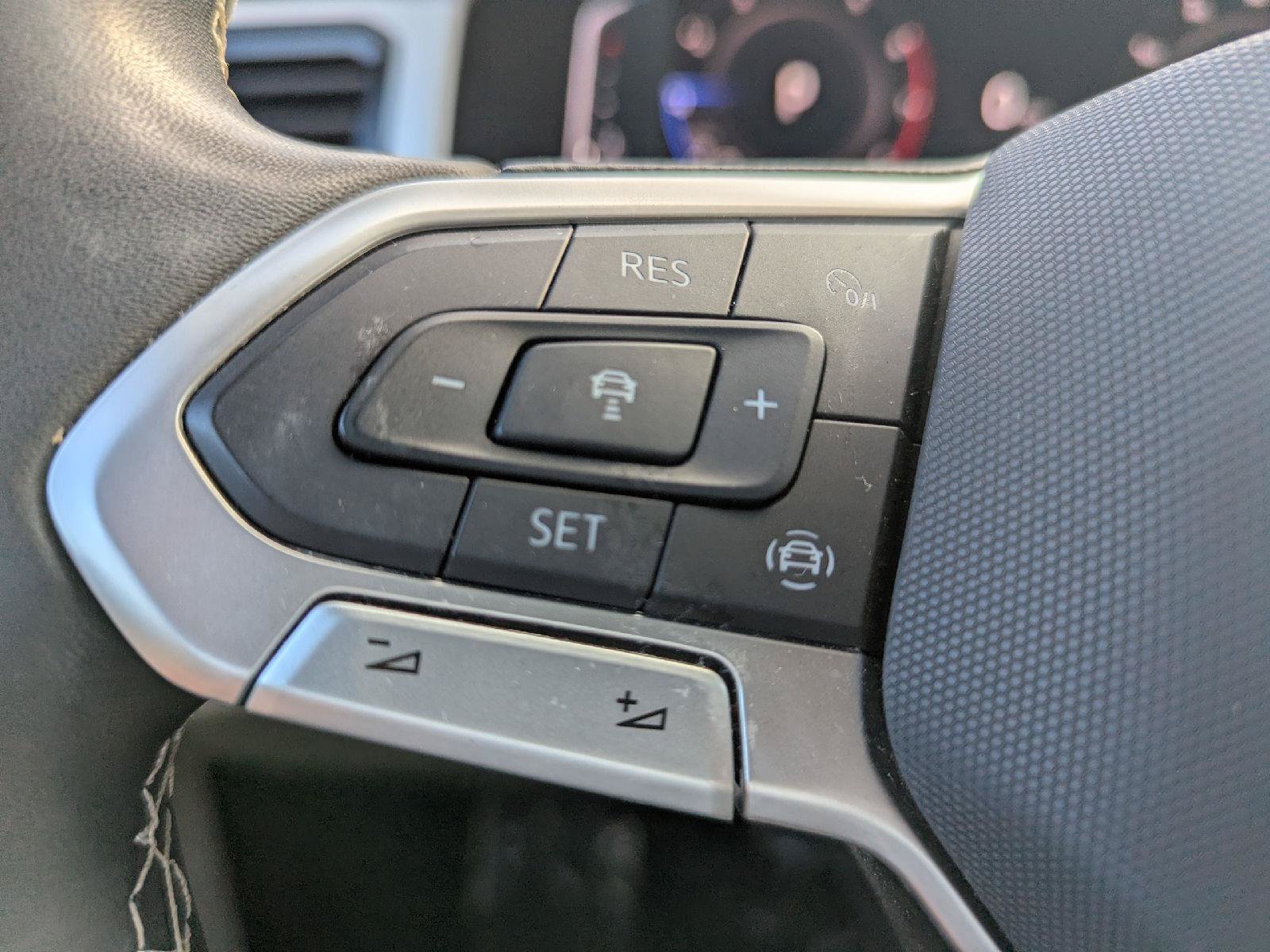 Used 2023 Volkswagen Atlas SE AWD/4WD image 21