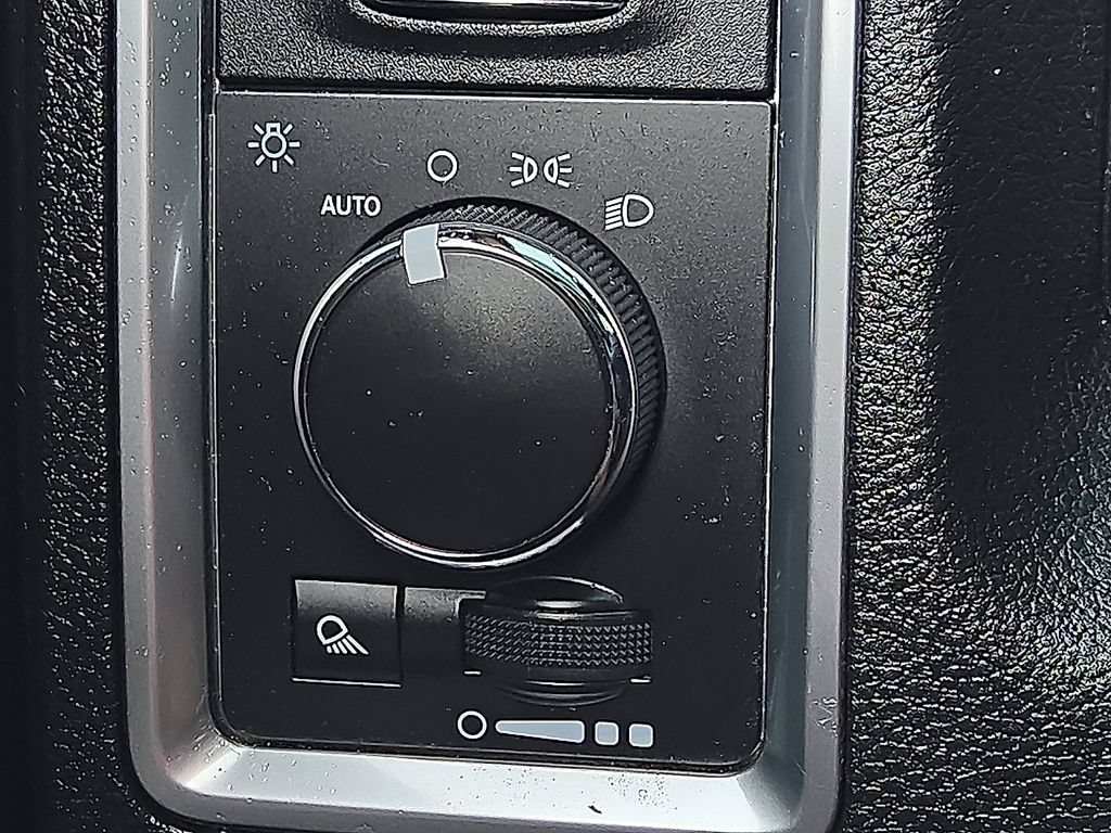 Used 2021 RAM 1500 Classic Warlock AWD/4WD image 16