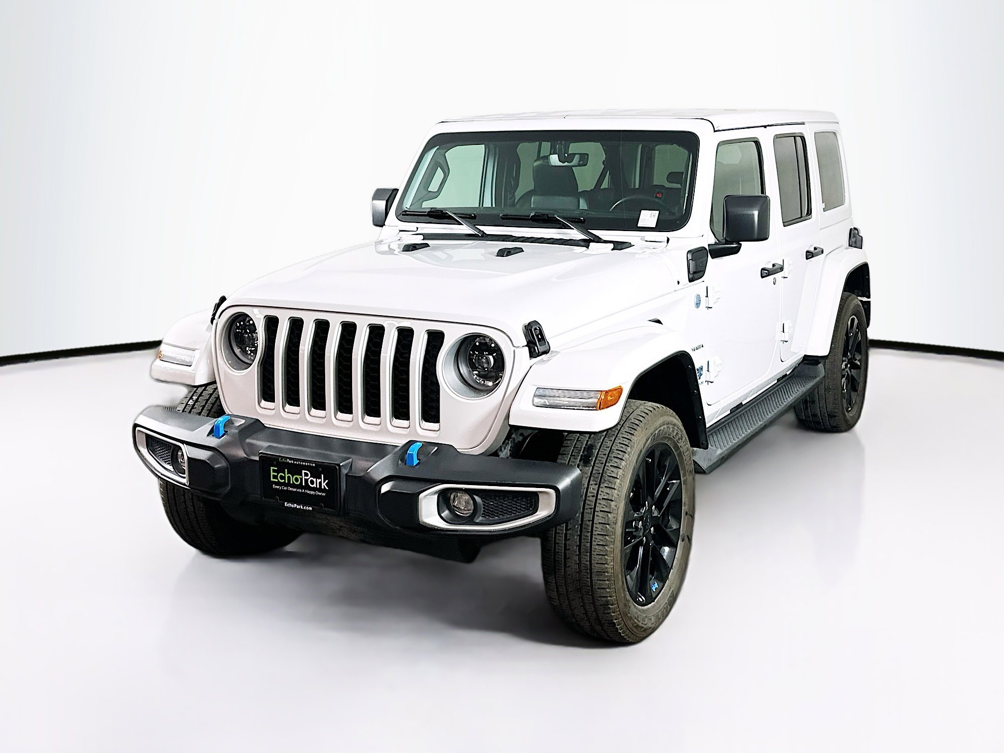 Used 2023 Jeep Wrangler Sahara w/ Cold Weather Group image 3