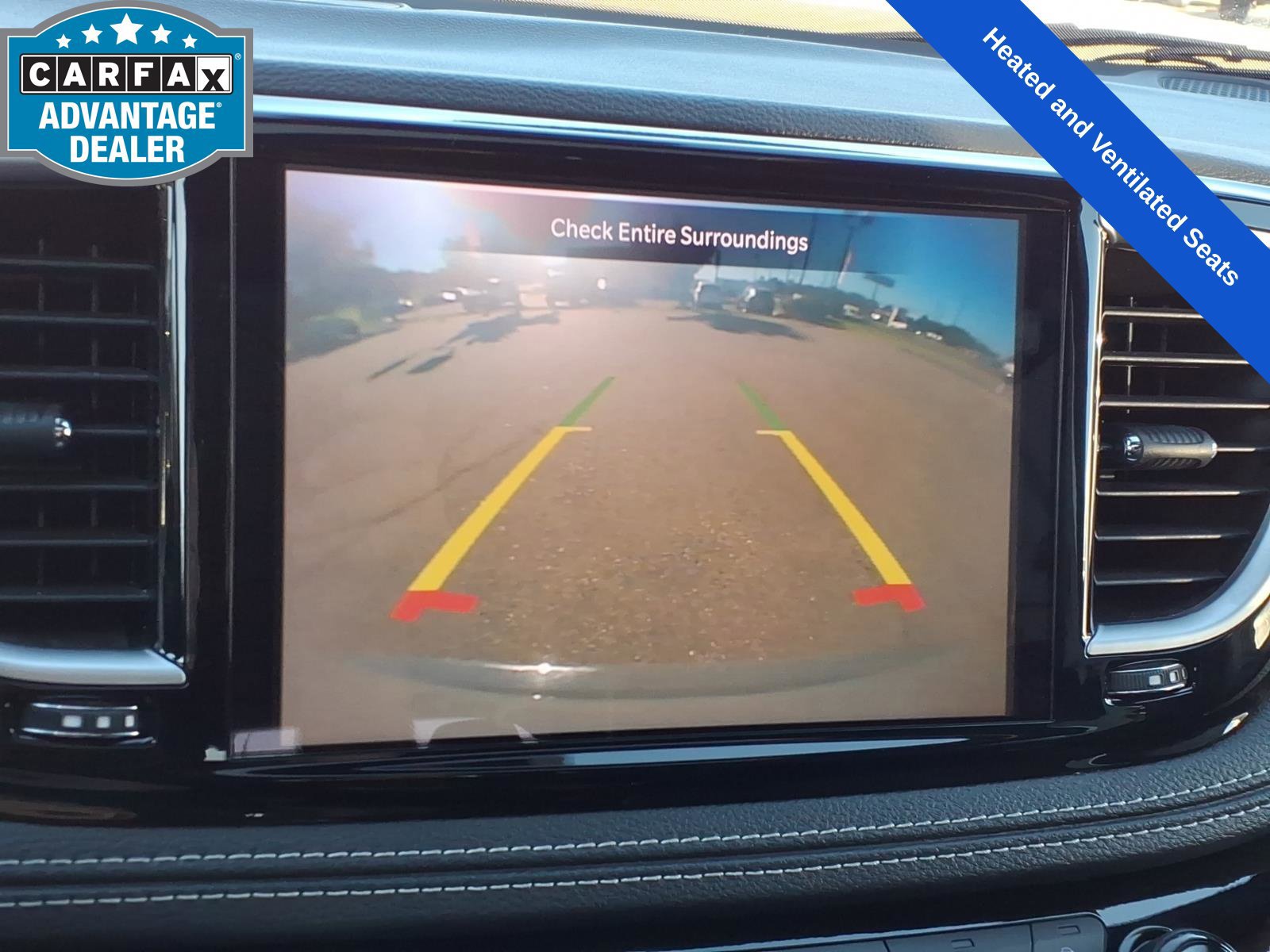 Used 2025 Chrysler Pacifica Limited FWD image 23