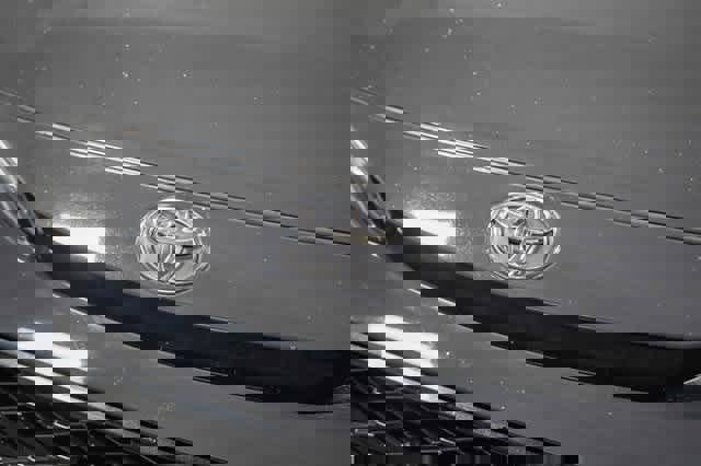 Certified 2024 Toyota Corolla SE image 9